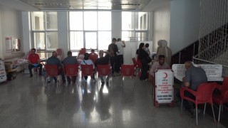 Muşta Kızılaya kan bağışı devam ediyor