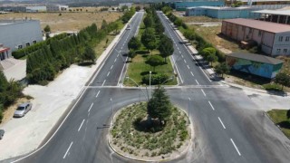 Nafi Güral Caddesinde yol boyama çalışmaları tamamlandı