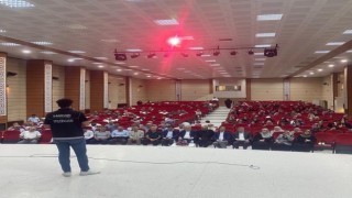 Narkotik polislerinden uyuşturucuyla mücadele eğitimi
