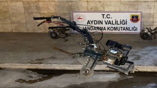 Nazillide hırsızlık şüphelisi 4 şahıs jandarmaya takıldı