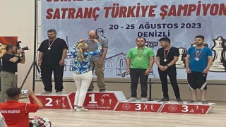 Nilüfer Belediyesi GESKten satrançta 3 madalya