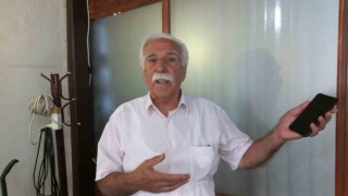 O hırsız insafa geldi, çaldığı cep telefonunu camiye bıraktı