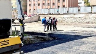 Okullarda asfaltlama çalışmaları başladı