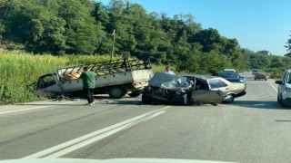 Orduda otomobil ile kamyonet çarpıştı: 1 ölü