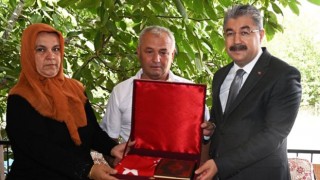 Osmaniye Valisi Düziçi'nde Esnaf ve Şehit Ailesini Ziyaret Etti