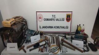 Osmaniye'de 3 Kişi İzinsiz Kazı Yaparken Yakalandı