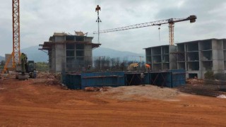 Deprem konutları için usta ve işçi bulunamıyor