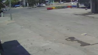 Otomobilin çarptığı motosikletli hayatını kaybetti