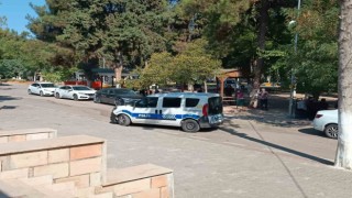 Otomobilin çarptığı yaşlı kadın hayatını kaybetti