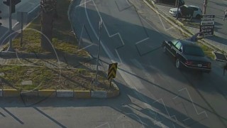 Otomobilin çarptığı yaşlı kadın hayatını kaybetti: O anlar kameralara yansıdı
