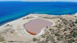 (Özel) Çanakkalede 2 bin yıllık antik liman, kalpli pembe göle dönüştü