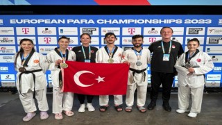 Para tekvandoculardan 5 madalya birden