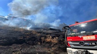 Pazarlarda yanan eve Orman İşletme Müdürlüğü ekipleri müdahale etti