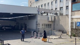 Pendikte aracının anahtarını kaybeden şahıs hastaneyi birbirine kattı
