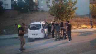 Polis otosu ile pikap çarpıştı: 2si polis 3 kişi yaralandı