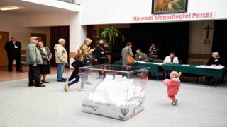 Polonya göçmenler konusunda sandık başına gidecek