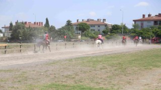 Rahvan At Yarışları nefes kesti