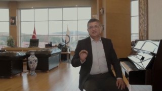 Rektör Süleyman Kızıltoprak: Yeteneklerinizi geliştirin ve en az bir yabancı dil öğrenin