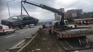 Rizede otomobil ile minibüs çarpıştı: 1 yaralı
