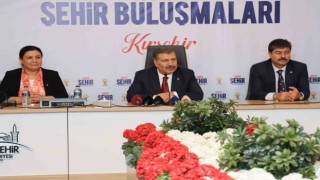 Sağlık Bakanı Koca, Kırşehirde vatandaşı dinledi
