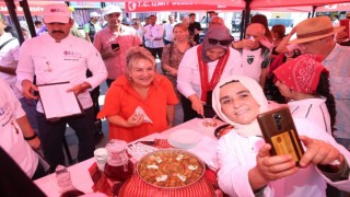 Sahrap Soysal pişmaniye festivalinde