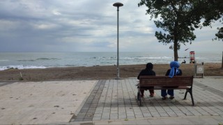 Sakaryanın bazı ilçelerinde deniz girmek yasaklandı