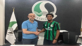 Sakaryaspor, Nsana Simonu kadrosuna kattı