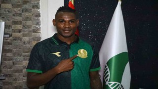 Sakaryaspor, Rashad Muhammedi kadrosuna kattı