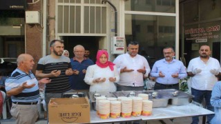 Salihli AK Parti, aşure geleneğini unutmadı