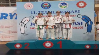 Salihlili judoculardan 3 altın, 1 gümüş, 2 bronz madalya