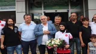 Şampiyon Azra Nura Muhteşem Karşılama