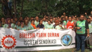 Saraçhanedeki İBB binası önünde toplanan işçiler İBByi protesto etti