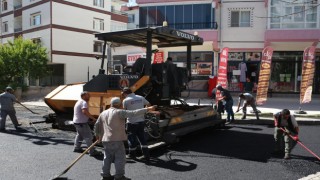 Sincanda sıcak asfalt çalışması devam ediyor