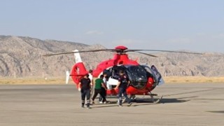 Şırnakta helikopter ambulans kanser hastası için havalandı