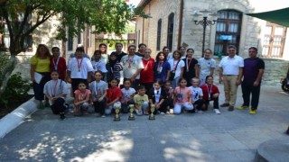 Söke Halk Eğitim Merkezinin karate sporcuları Gemlikten başarılarla döndü