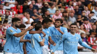 Son şampiyon Manchester City, sezona 3te 3le başladı