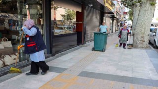 Süleymanbey Mahallesinde hummalı temizlik çalışması