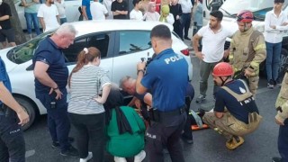 Sultanbeylide otomobilin çarptığı kadın yaralandı