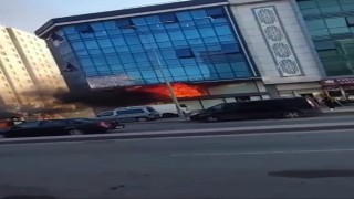 Sultangazide tekstil atölyesi alevlere teslim oldu