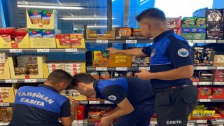 Tarihi geçmiş gıda ürünlerinin tespit edildiği market hakkında yasal işlem başlatıldı