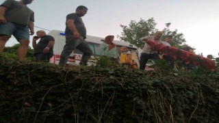 Tarım işçilerini taşıyan patpat bahçeye uçtu: 1i ağır 13 yaralı
