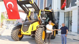 TBBden Koçarlı Belediyesine beko loder hibe edildi