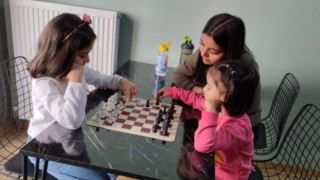 Tepebaşında çocuklara özel ücretsiz akıl ve zeka oyunları atölyesi düzenlendi