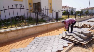 Tepebaşında üstyapı çalışmaları sürüyor