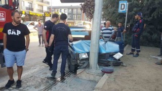 Ticari taksi ile otomobil çarpıştı: 1 yaralı