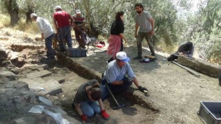 Toprağın altından bin 700 yıllık villa çıktı