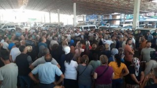 Torbalıda grev kararı alan pazarcılar tezgah kapattı
