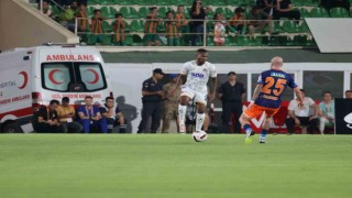 Trendyol Süper Lig: Alanyaspor: 1 - Başakşehir: 0 (İlk yarı)