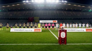 Trendyol Süper Lig: MKE Ankaragücü: 1 - Adana Demirspor: 1 (İlk yarı)