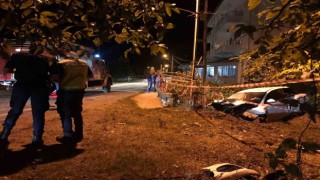 Türkelide otomobil duvara çarptı: 1 yaralı